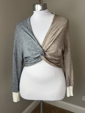 Akira Colorblock Twist Front Sweater Size Small Neutral Grey Beige Cream Top